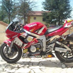 VENDESI YAMAHA R 6 SANTANDER