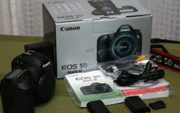 Canon EOS 5D Mark III 22.3MP DSLR