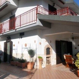 VENDESI MERAVIGLIOSO VILLINO A SANTE MARIE