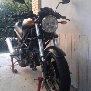 Ducati monster 695 dark