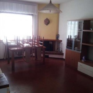 2 Camere in appartamento in via Resistenza