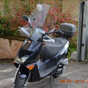 VENDO APRILIA LEONARDO 125