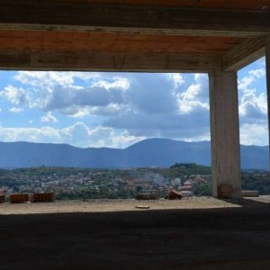 Villa panoramica in costruzione