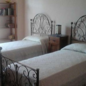 AFFITTASI STANZE IN APPARTAMENTO