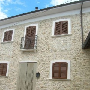 vendo casa in pietra ristrutturata