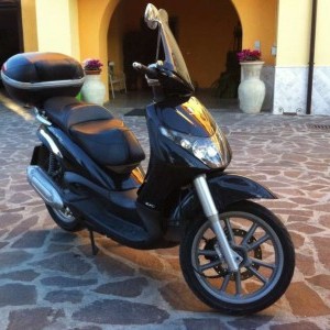 Vendesi BEVERLY PIAGGIO 250cc