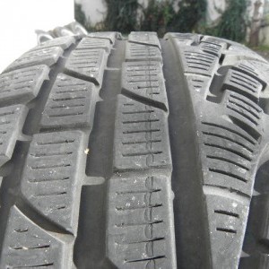 4 Pneumatici 215/60 R16 H Pirelli Winter Sottozero 210