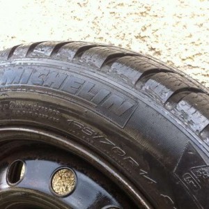 4 gomme termiche 165/70 R14 con cerchi