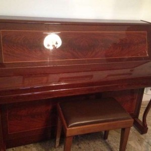 pianoforte Bentley in ottimo stato valutato da Fabbrini Pescara