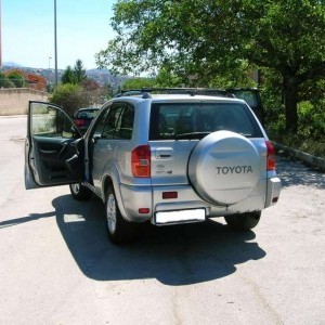 Vendo RAV4 2.0 Tdi D4-D anno 2002