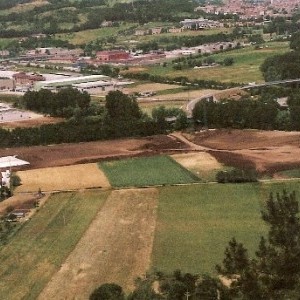 Terra con un deposito/magazzino 10x50mq
