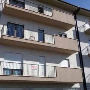 torrione appartamento abbattuto e ricostruito in condominio