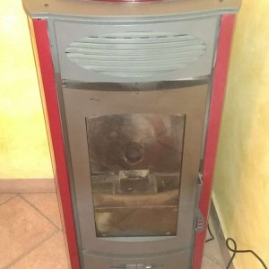 Stufa a pellet 10,5 kw ventilata