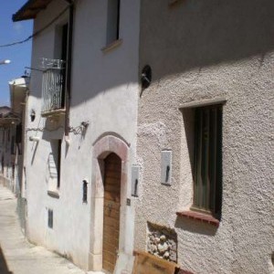 Pianola - Casa 2 stanze + cucina + cantina