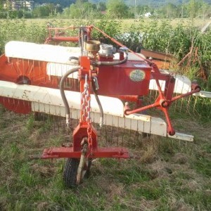 Ranghinatore idraulico a pettine Mainardi BCS