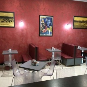 avviatissima e nuovissima attività di bar- caffetteria