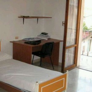 2 singole con balcone vicino universita'