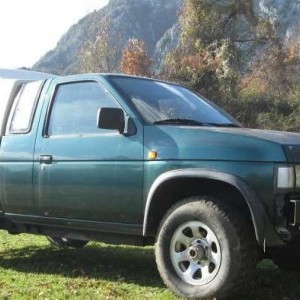 NISSAN king cab 2500  DIESEL