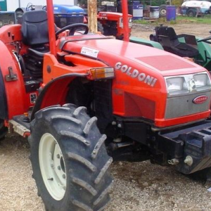 Trattore Agricolo Goldoni QUASAR 90