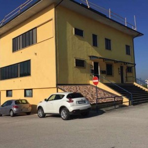 L'Aquila uffici di varie metrature luminosi
