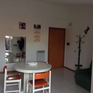 Teramo Piccolo Appartamento Mansardato