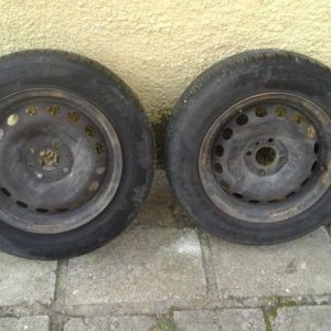 2 gomme su cerchi in ferro 165/75 R 14