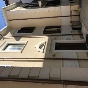 Appartamento piano terra/seminterrato alla Villa Comunale