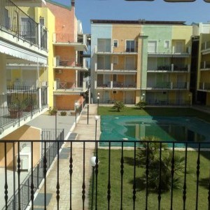 Vendo appartamento arredato in residence con piscina