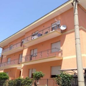 2 camere singole per studenti universitari - via Aldo Moro - zona Rotonda