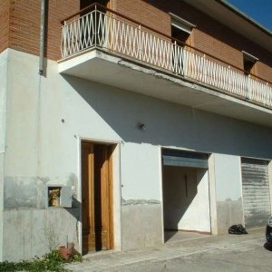 PIZZOLI