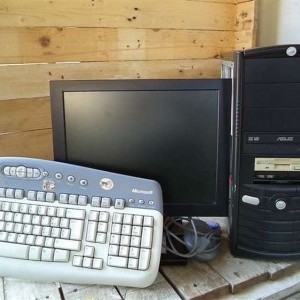 Pentium 4 2.13ghz  completo di monitor