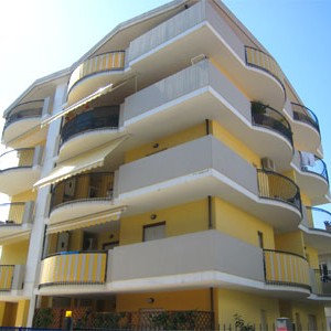 Alba adriatica ,appartamento a 150 metri dal mare