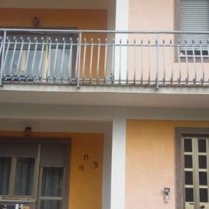 Casa singola su due piani più interrato