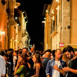 - Locale commerciale in Via Garibaldi N.48/50
