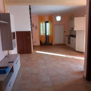 L'aquila affittasi casa 100 metriquadri circa