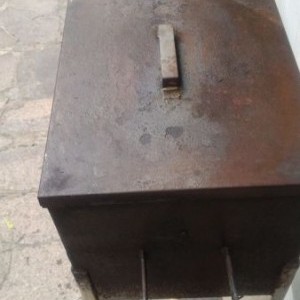 Fornacetta  in ferro a carbonella (non di laqmiera)