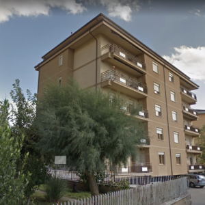 L'Aquila Appartamento zona servita