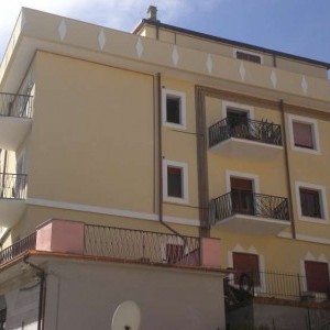appartamento via strinella- fuori p.ta leone