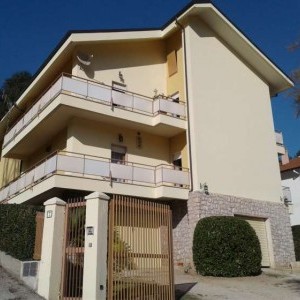 L’aquila