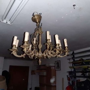 Lampadario d'epoca in fusione di ottone