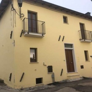 Vendita casa indipendente Arischia (AQ)