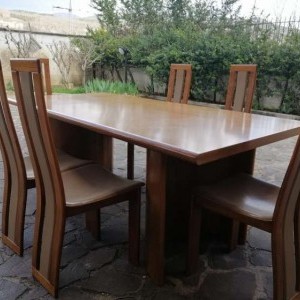 Tavolo e 6 sedie