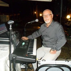 Cantante di Pianobar