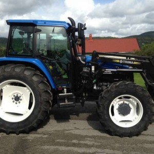 New Holland TS115