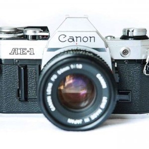 Macchina fotografica Reflex analogica Canon AE-1
