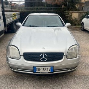 MERCEDES Benzina